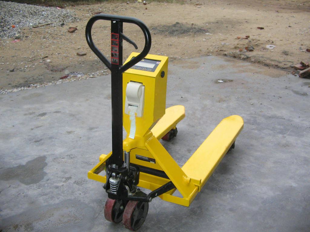 帶打印電子叉車(chē)秤稱(chēng)量不準(zhǔn)怎么調(diào)